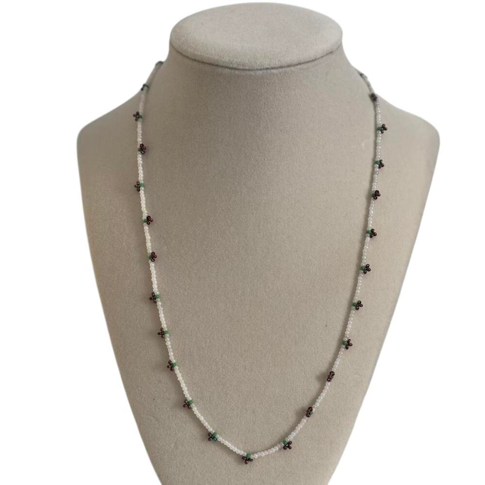 Handmade White & Burgundy Beaded Necklace Minimal Floral Seed Bead Jewelry - Picture 2 of 4